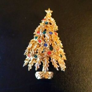 Vintage Art Gold Tone Rhinestoned Christmas Tree Brooch